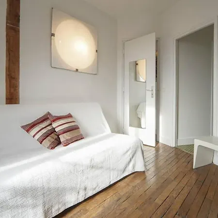 Appartement Saint Germain- Joli Pied A Terre Ideal De 2 Pieces