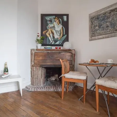 Saint Germain- Joli Pied A Terre Ideal De 2 Pieces *